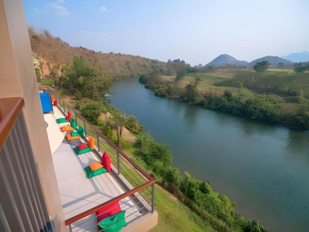River Kwai Village Hotel Ban Kaeng Raboet Exteriér fotografie